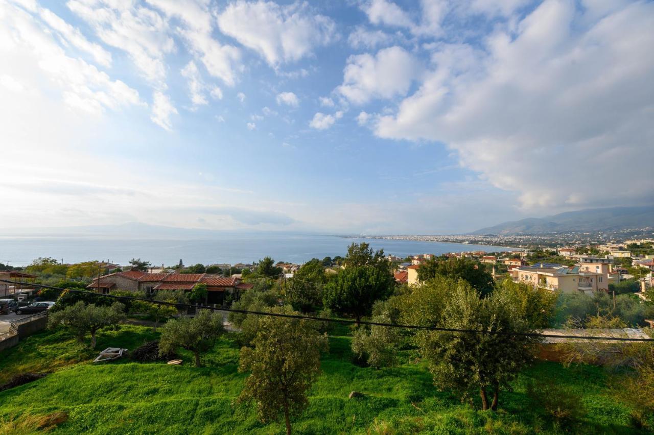Semiramis Suites With Pool Kalamata Exterior photo