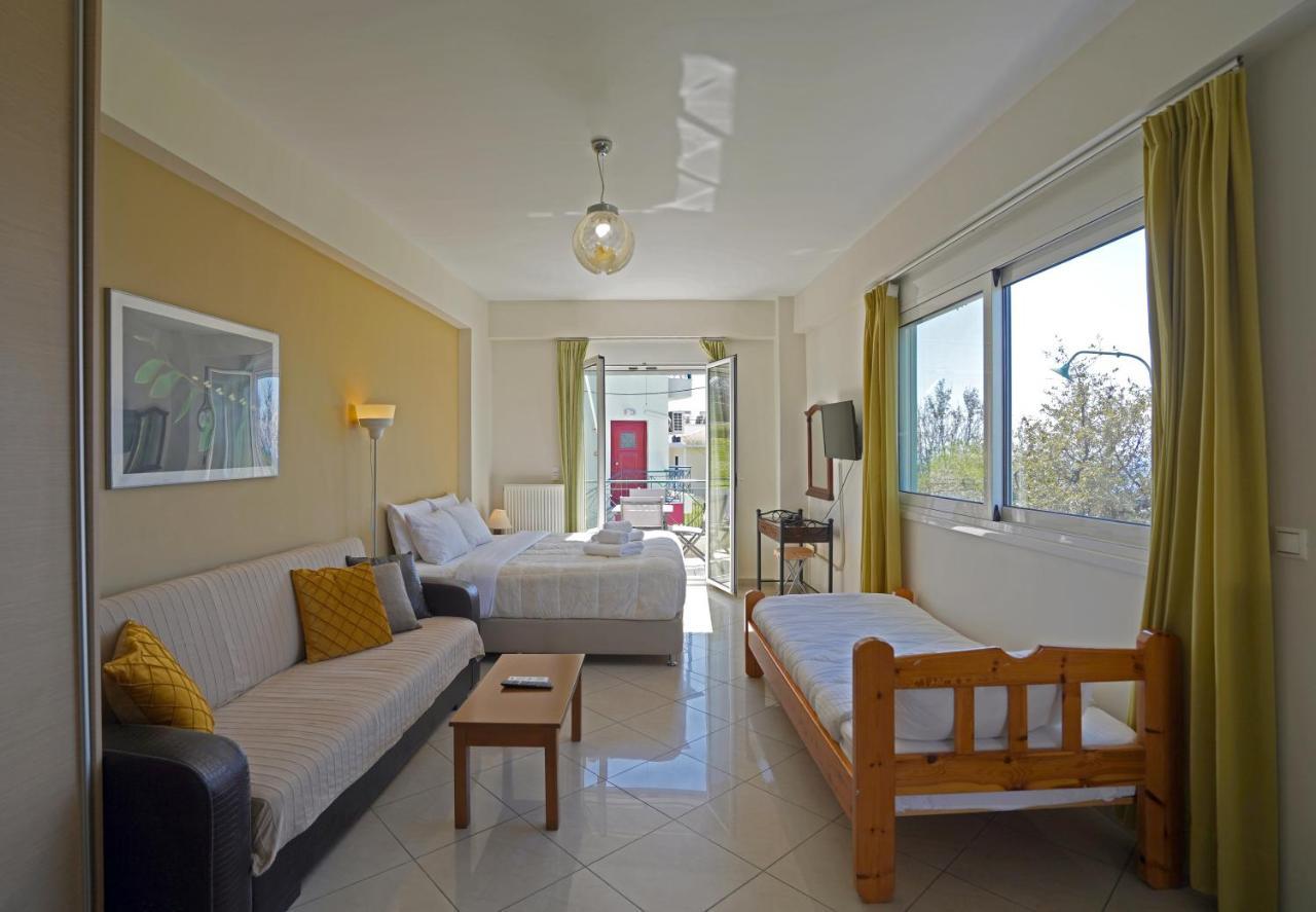 Semiramis Suites With Pool Kalamata Exterior photo