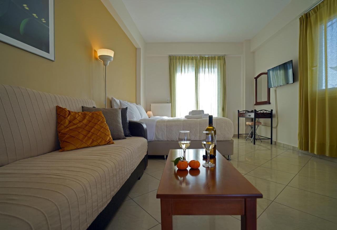 Semiramis Suites With Pool Kalamata Exterior photo