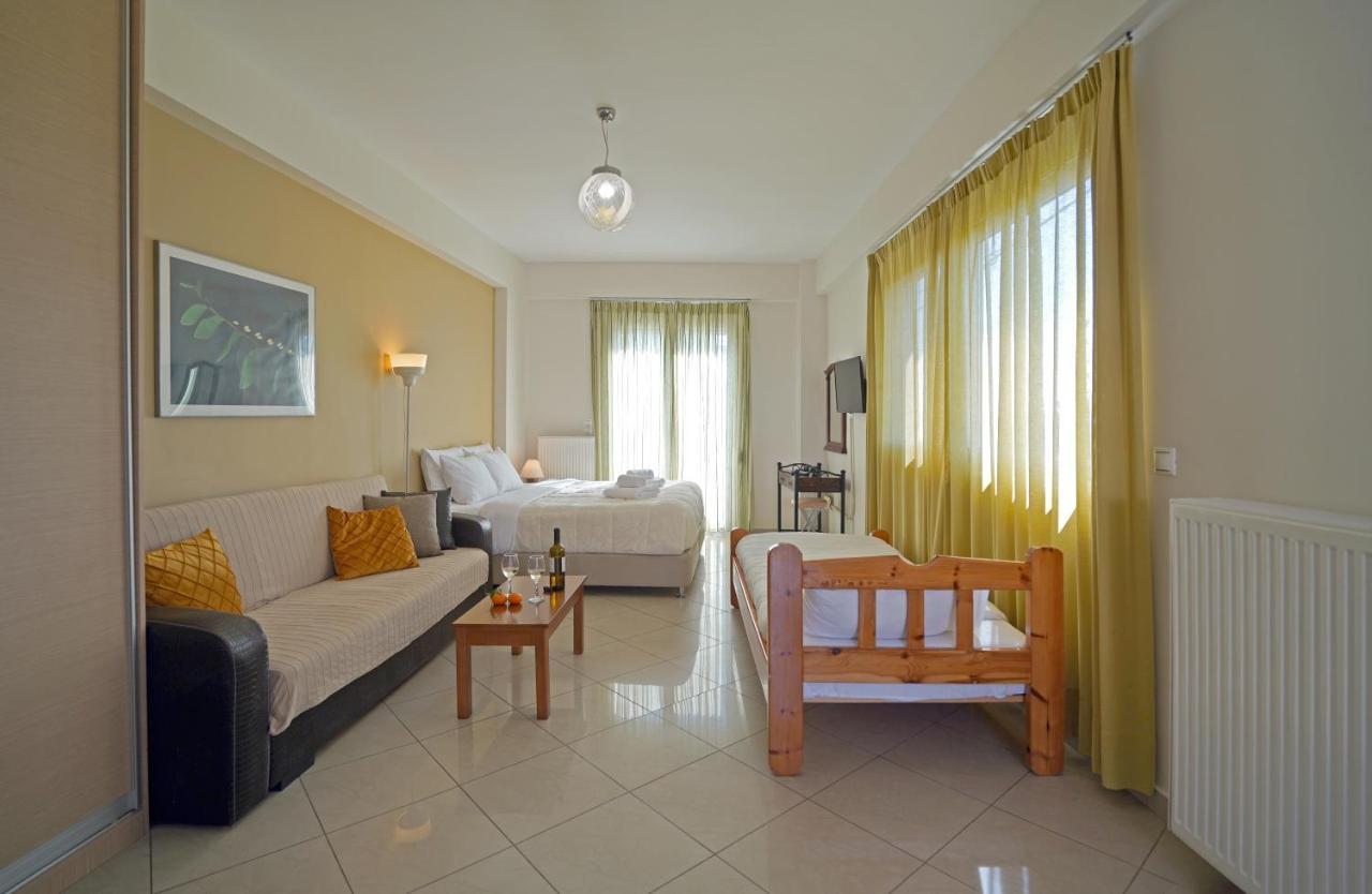 Semiramis Suites With Pool Kalamata Exterior photo