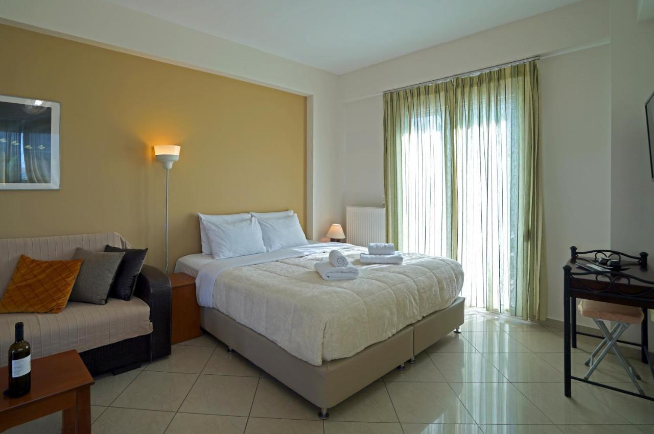 Semiramis Suites With Pool Kalamata Exterior photo