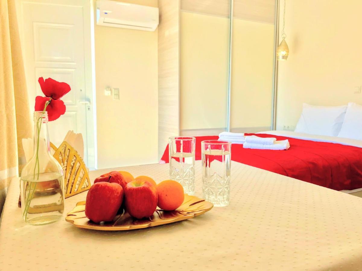 Semiramis Suites With Pool Kalamata Exterior photo